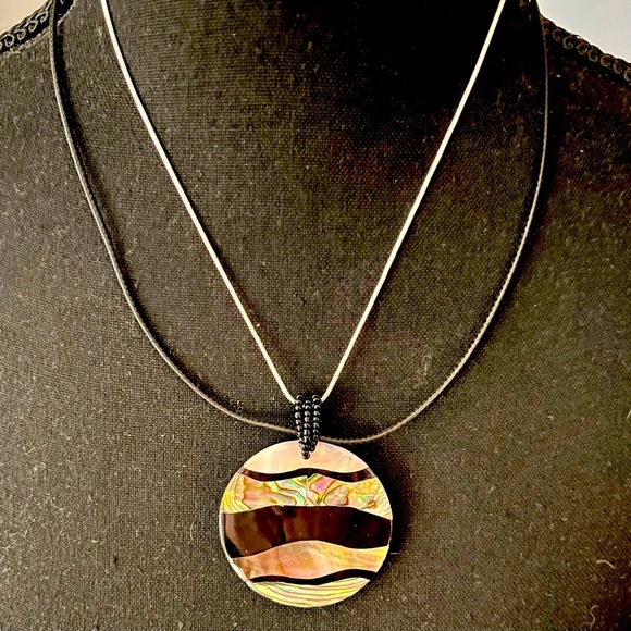 Abalone or MOP Multicolor Pendant Necklace Sterling Chain Beach Statement Gift - Picture 3 of 16